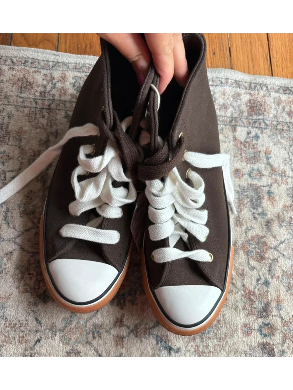 Size 5 USA Boys Brown Leather Hightop Converse NEW